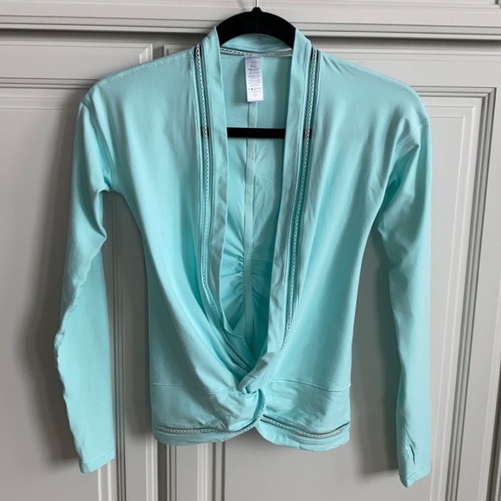 Ivivva by Lululemon girls Wrap Top